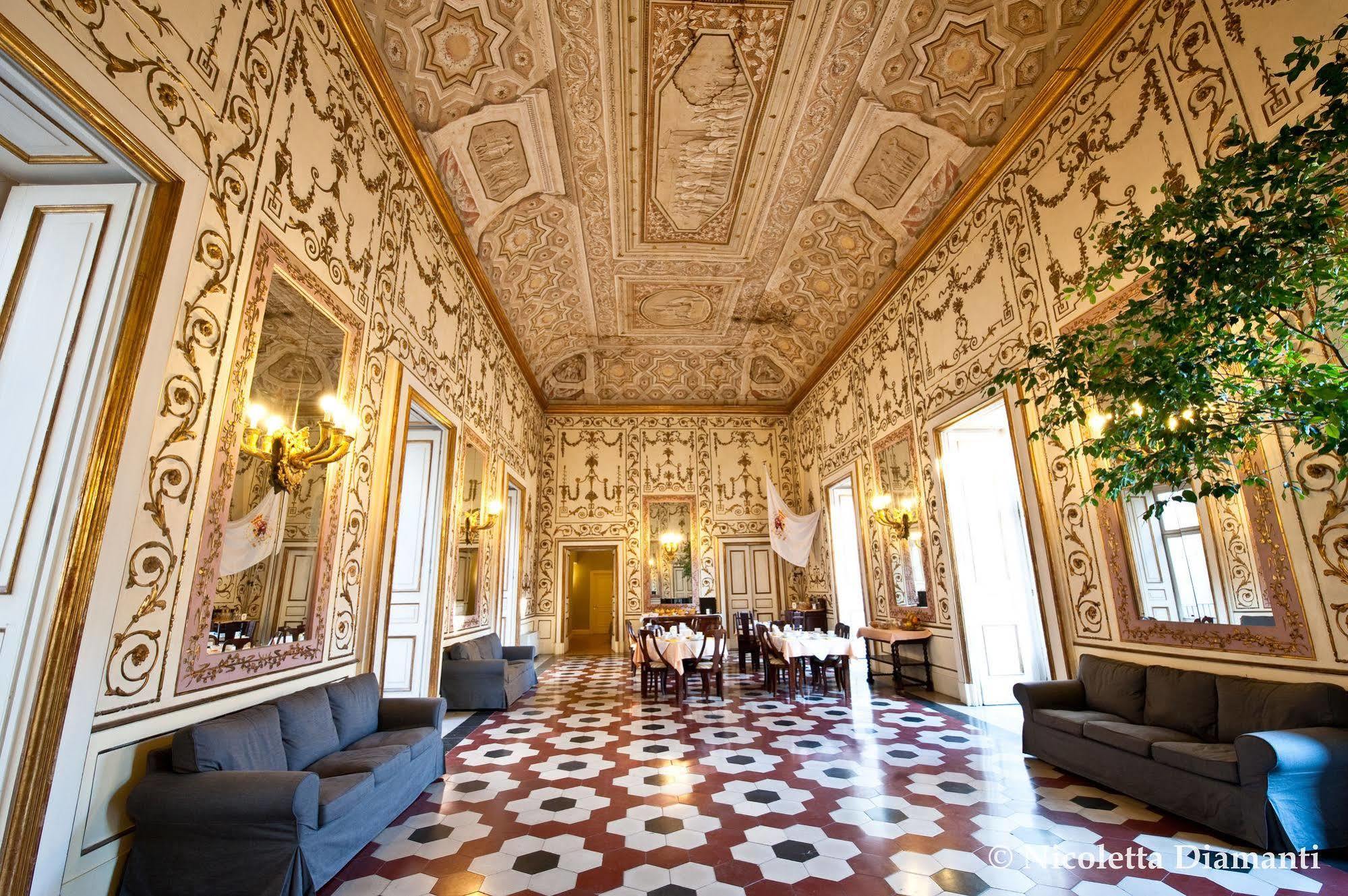 Готель Palazzo Riario Sforza Неаполь Екстер'єр фото